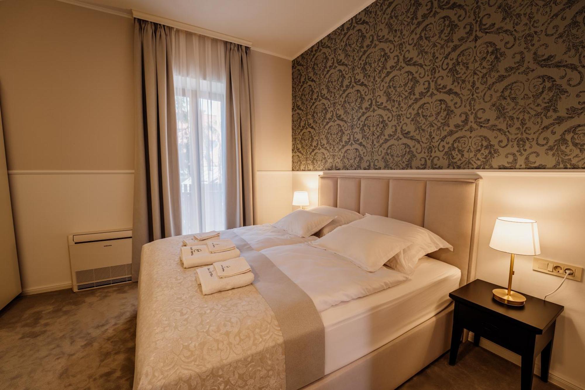 Grand Central Ljutomer Extérieur photo